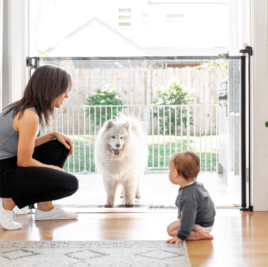 BabyBond Child Safety Indoor/Outdoor Retractable Baby Gate